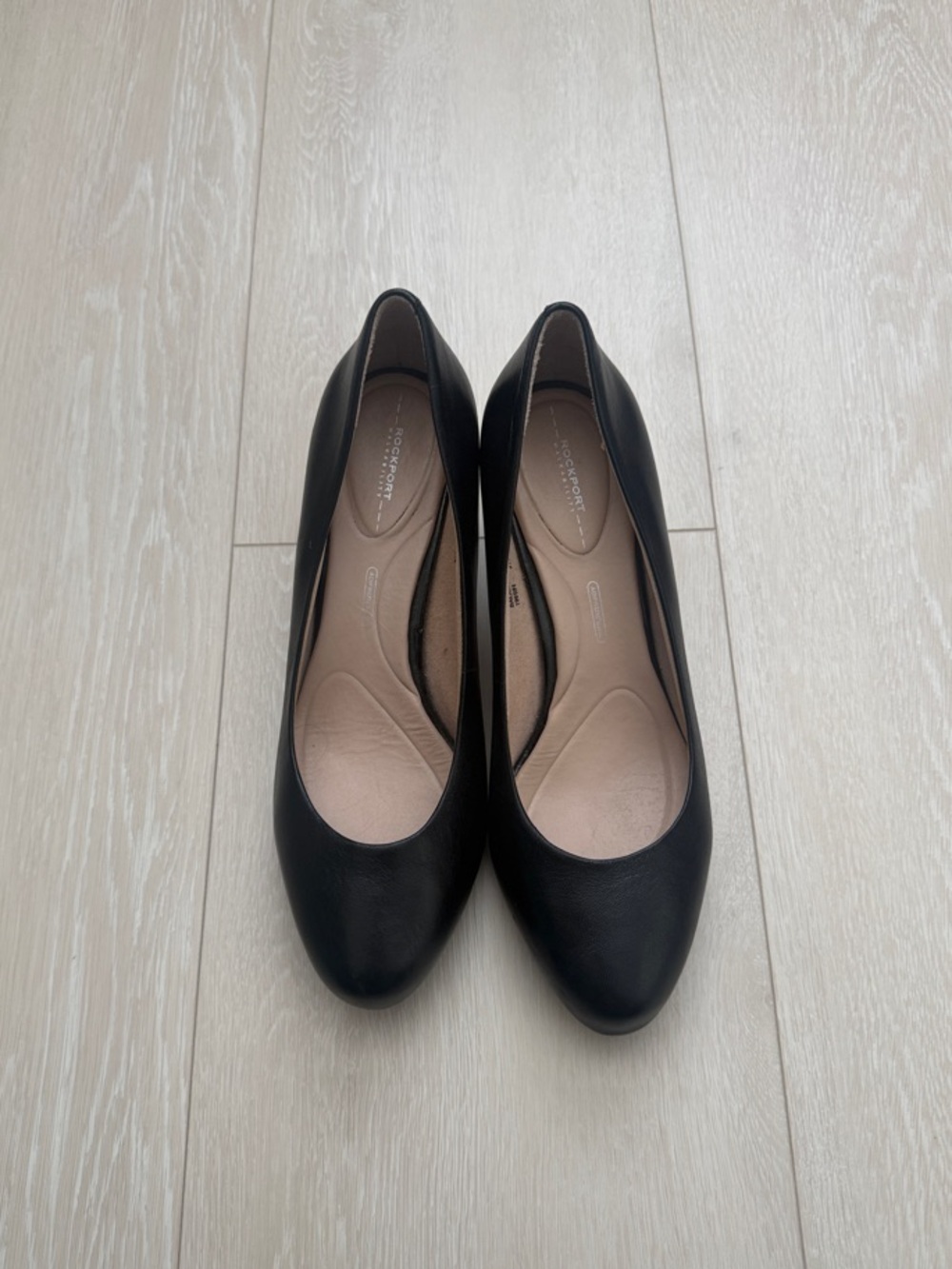 3/$10 Rockport Classic Black Women's Heels